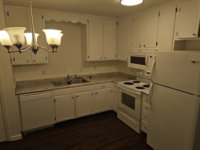 Building Photo - 117 McMurray Cir