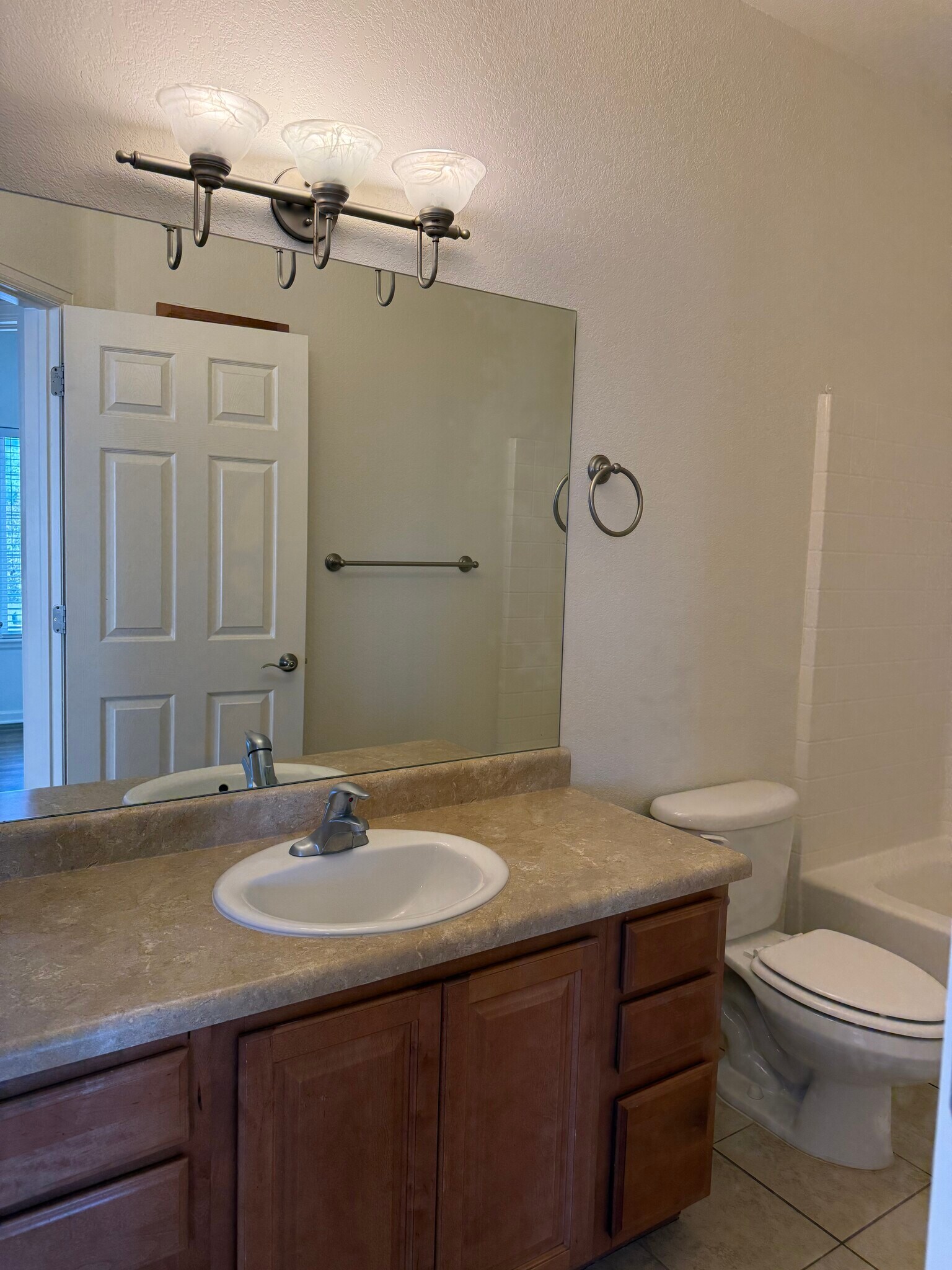 2nd bath - 2462 Thunder Mountain Dr
