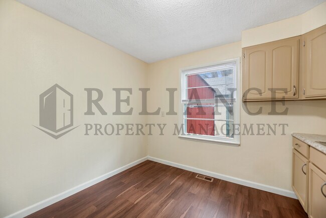 Building Photo - 5714 E Harry St