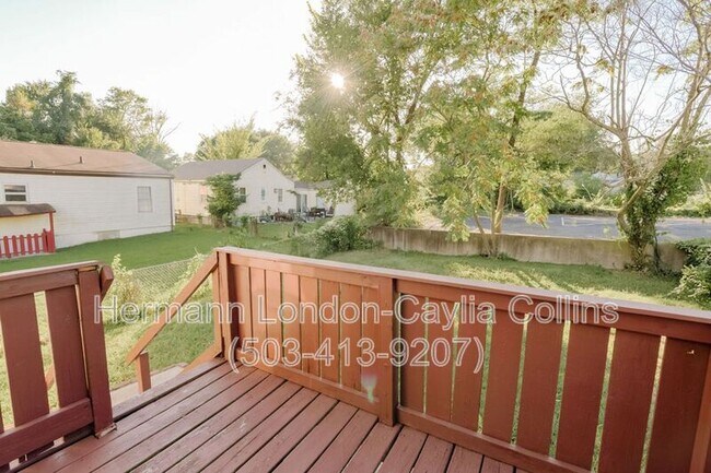 Building Photo - 5733 Albia Terrace