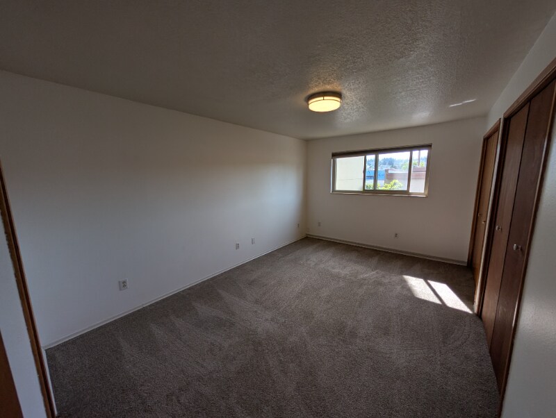 Building Photo - 250 Beach Pl