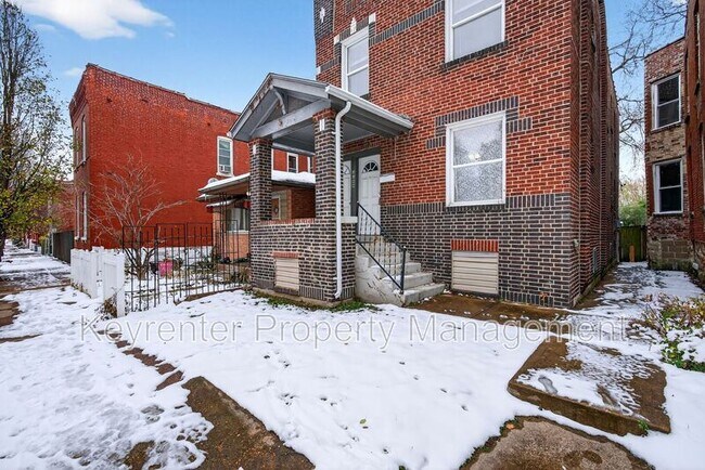 Building Photo - 3166 California Ave