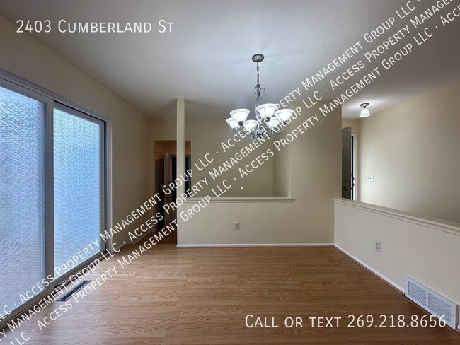 Building Photo - Large Westwood Kalamazoo home for rent!  4...