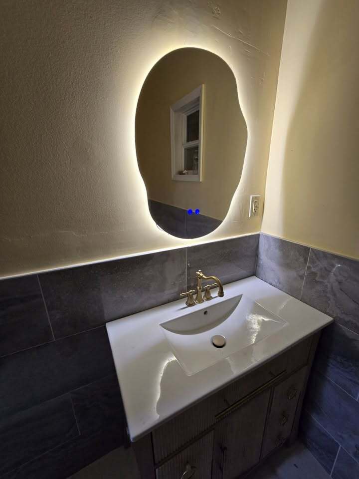 Building Photo - 541 5th Ave