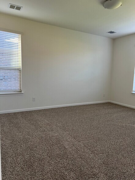 Building Photo - 1243 Mill Pl