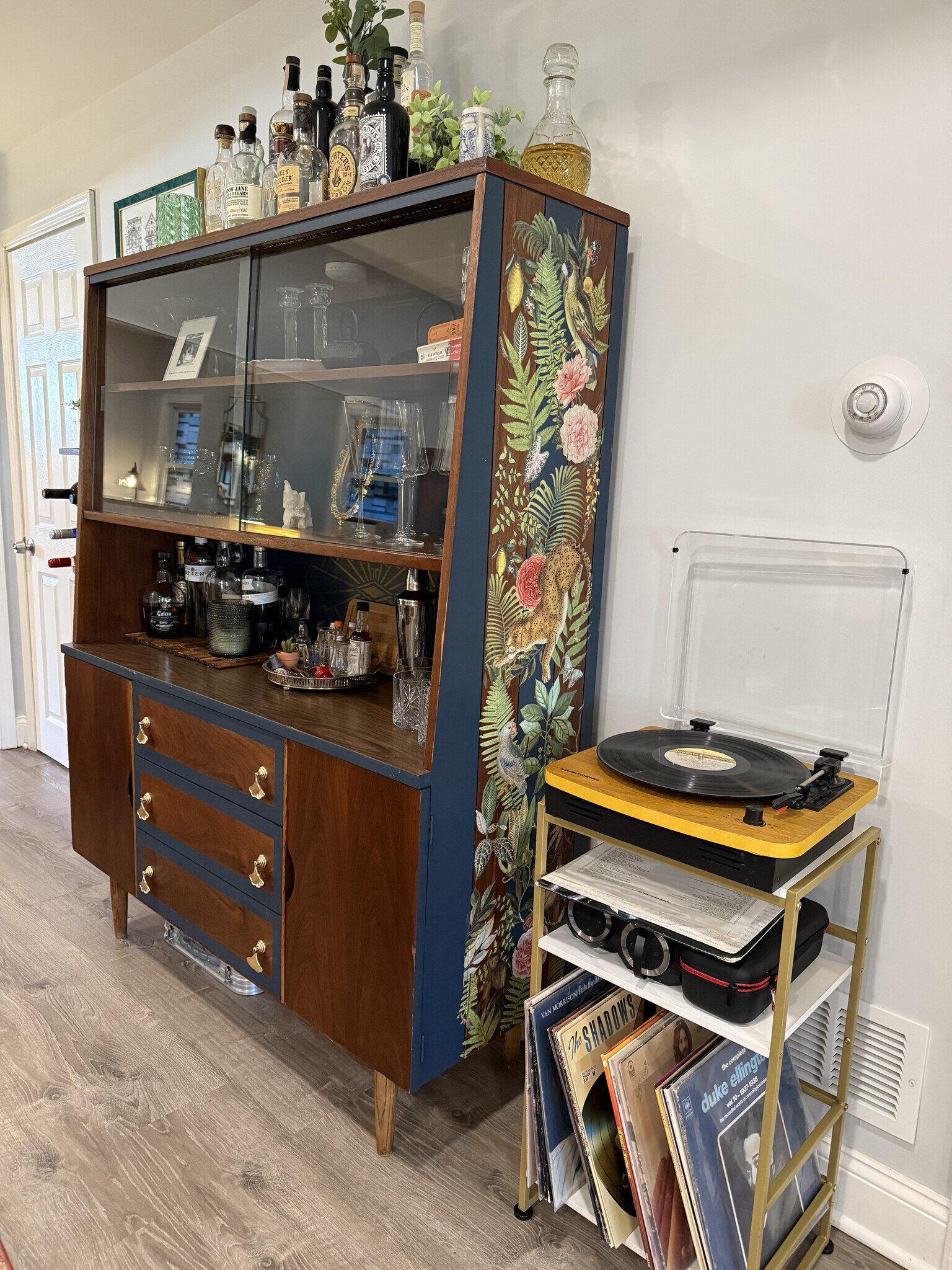 Record player - 671 Fulton St