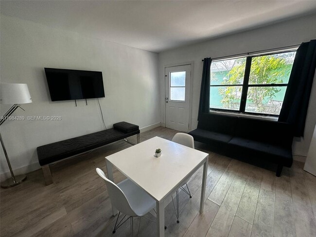 Building Photo - 275 NW 46th St