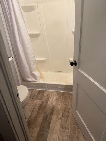 Building Photo - 253 Lincoln St