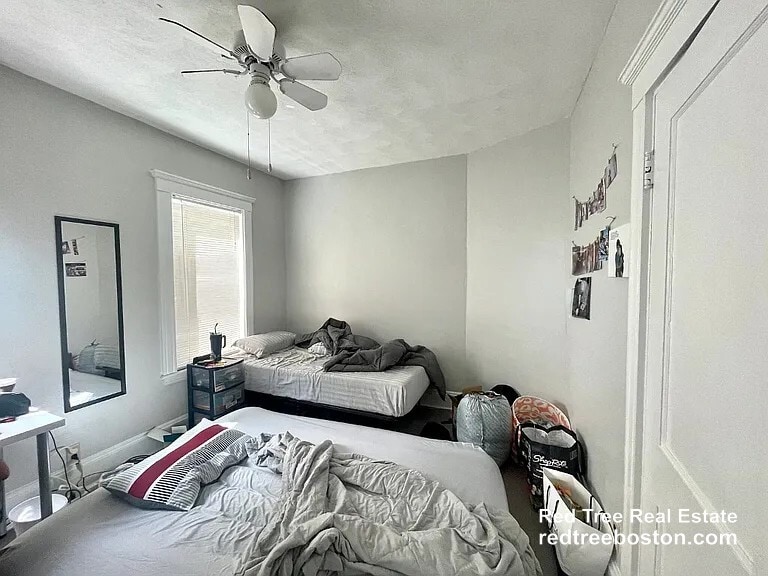 Building Photo - 38 George St