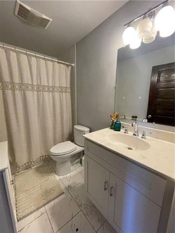 Building Photo - 2932 St Ann St.