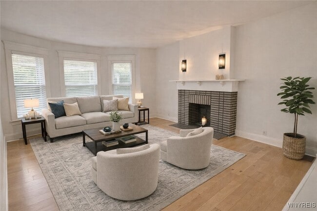 Building Photo - 95 Inwood Pl