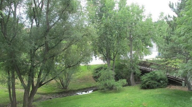 Building Photo - 860 W Moorhead Cir