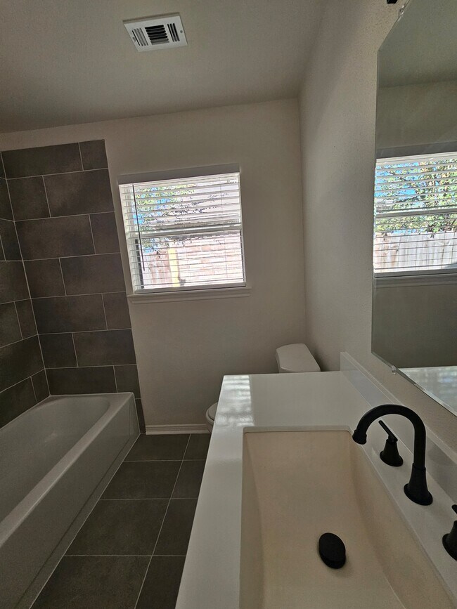 Building Photo - 3102 Great Lakes Ave