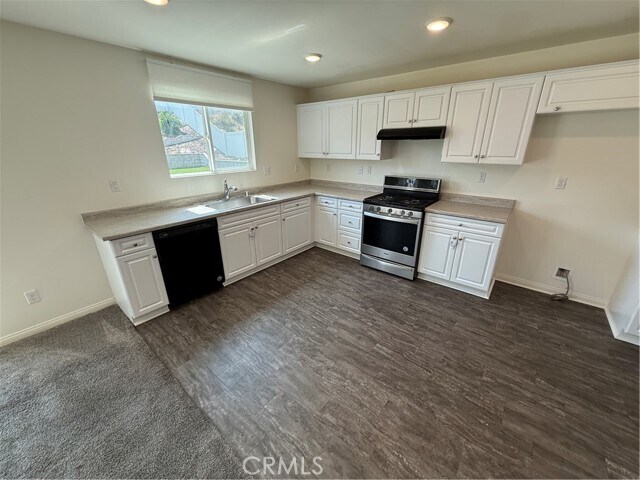 Building Photo - 672 Suukat Ct