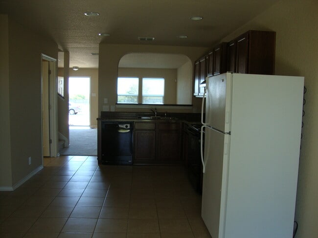 Building Photo - Horizon Pointe