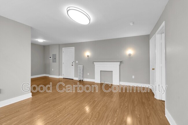 Building Photo - 1015 Amherst St