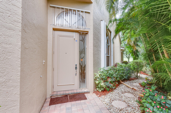 Building Photo - 4702 Carlton Golf Dr