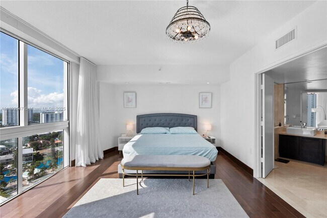 Building Photo - 200 Sunny Isles Blvd
