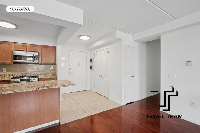 Building Photo - 342 E 119th St