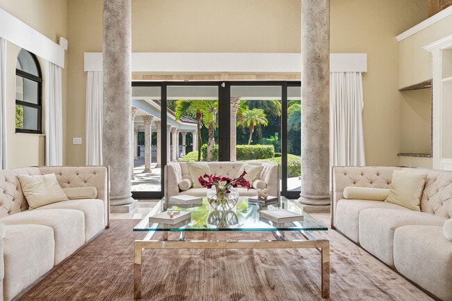 Building Photo - 10270 SW 58th St