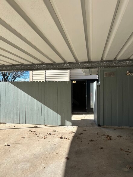 covered parking - 1430 Erin Ave