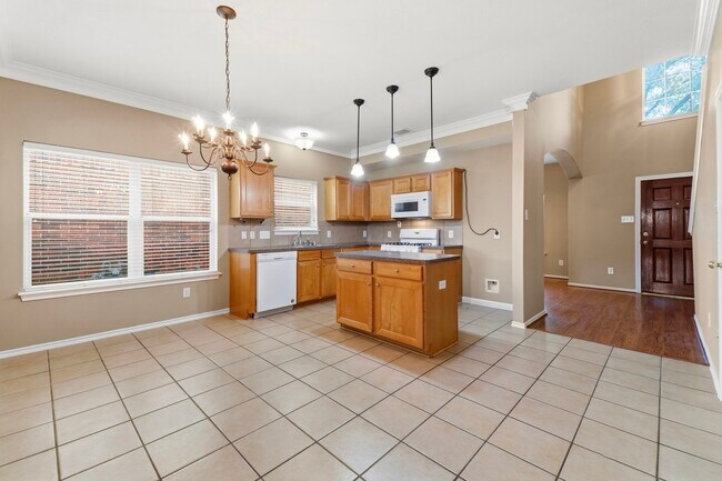 Building Photo - 11822 Green Willow Falls Dr
