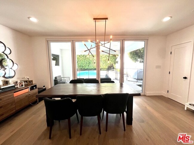 Building Photo - 4321 Greenbush Ave