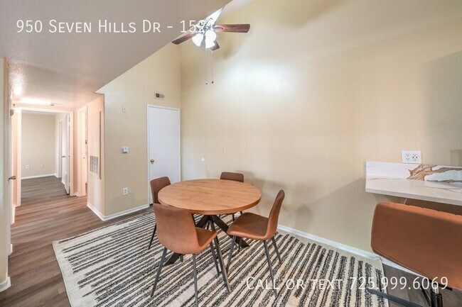 Building Photo - 950 Seven Hills Dr