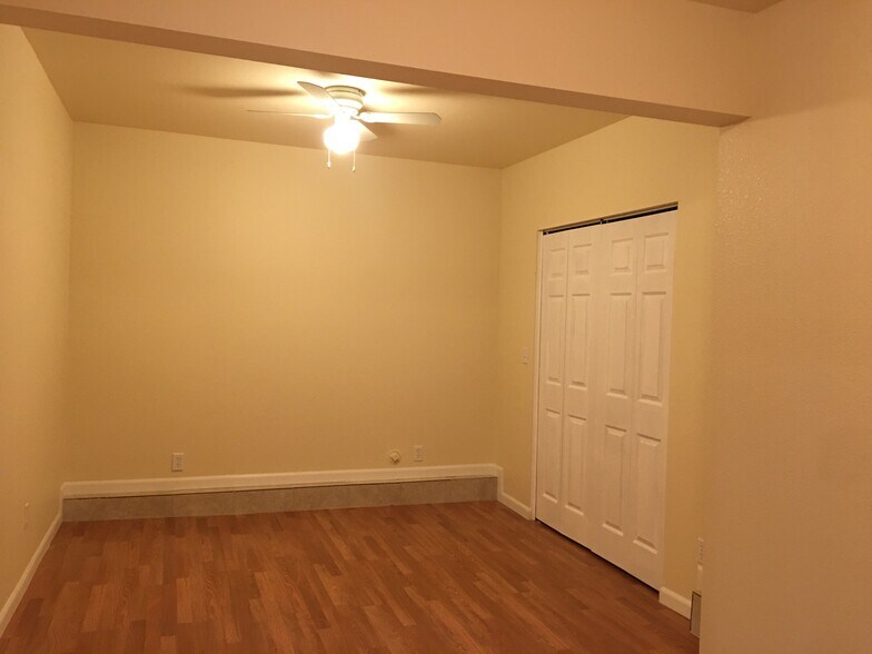 Building Photo - 16840 Bell Ave