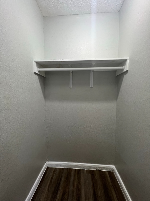 Building Photo - 2120 Strawberry Rd