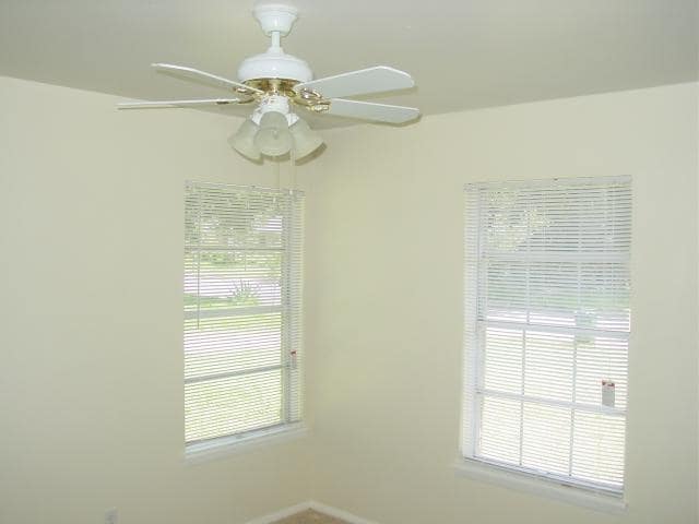 Building Photo - 1514 Glencrest Dr