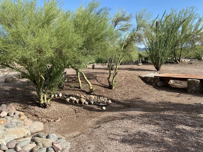 Building Photo - 5725 S Marshall Pl