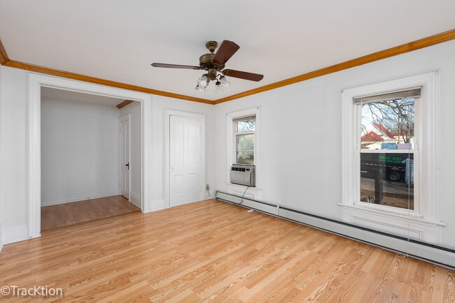 Building Photo - 141 N Garfield St