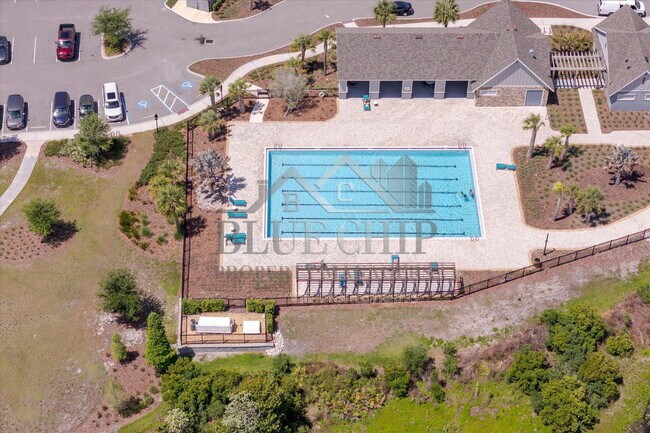 Building Photo - 12937 Camarillo Pl