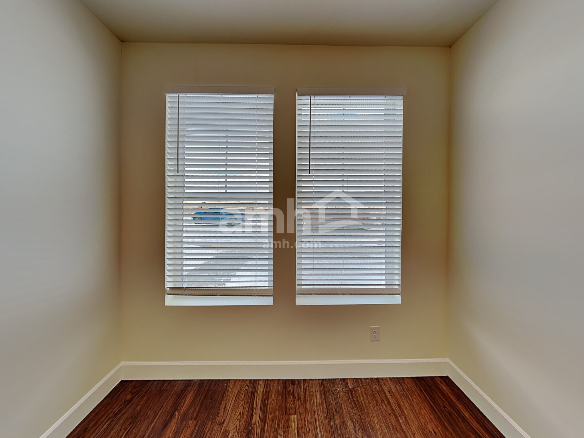 Building Photo - 6041 W Copperhawk Dr