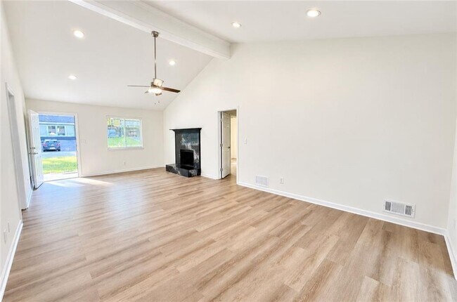 Building Photo - 1659 Almand Creek Dr SW