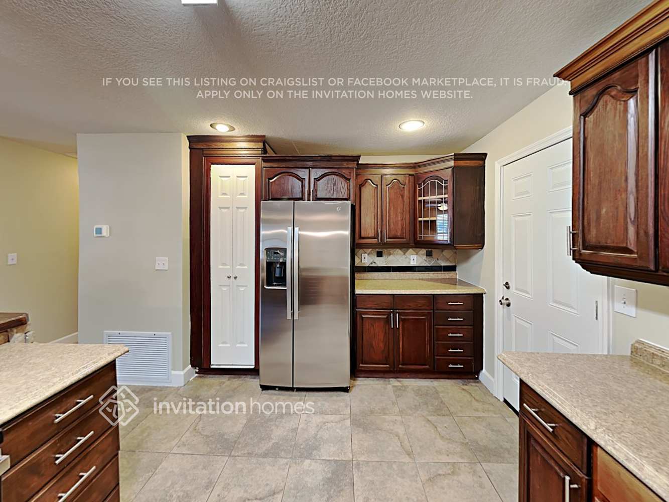 Building Photo - 601 David St