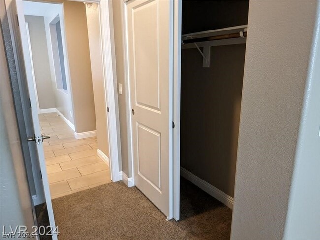 Building Photo - 909 Old Creek Way