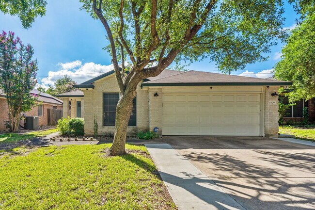Building Photo - 8809 Corran Ferry Dr