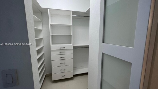 Building Photo - 3570 W 92nd Pl