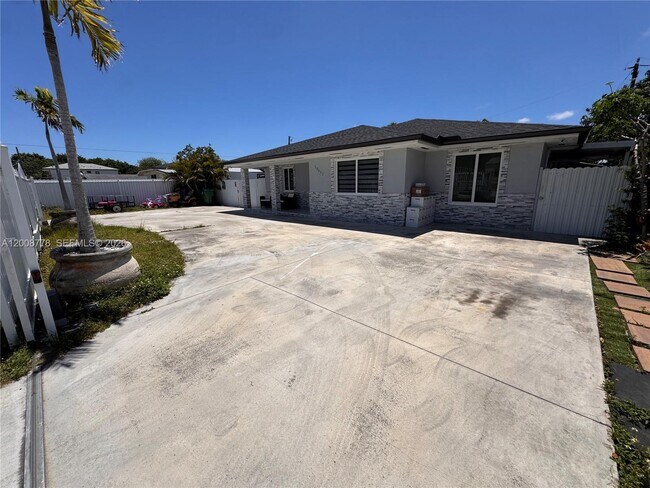 Building Photo - 10412 SW 173rd St