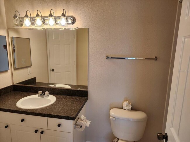 Building Photo - 2279 Portofino Pl