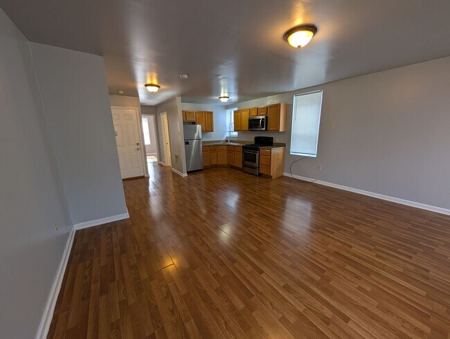 Building Photo - 1346 N 27th St