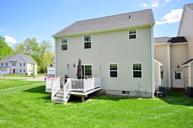 Building Photo - 49 Shepard Wy
