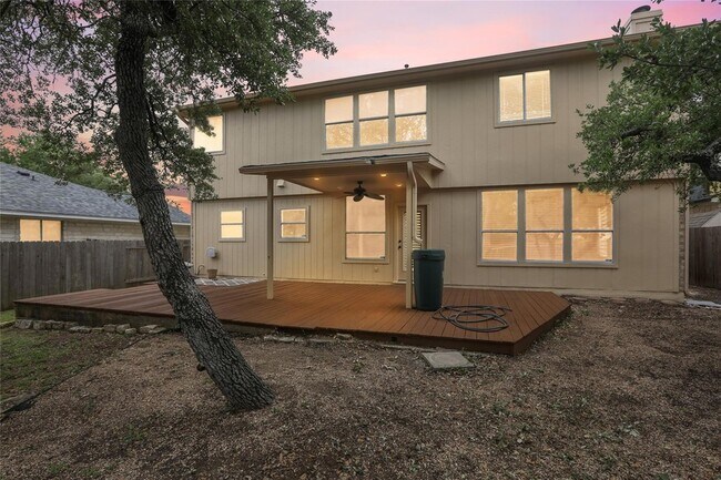 Building Photo - 2604 Stenson Dr