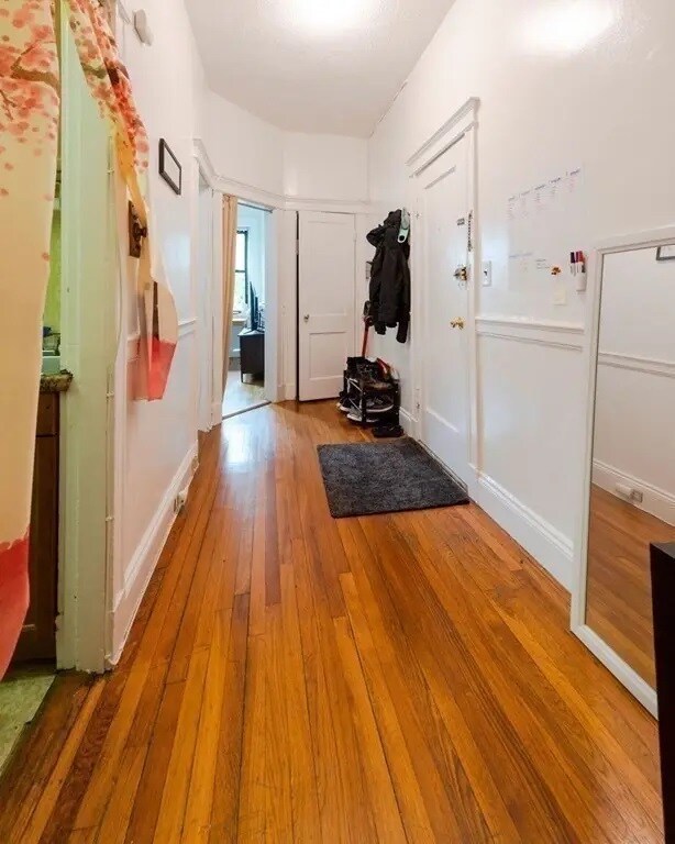 Building Photo - 39 Glenville Ave