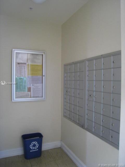 Building Photo - 1555 N Treasure Dr