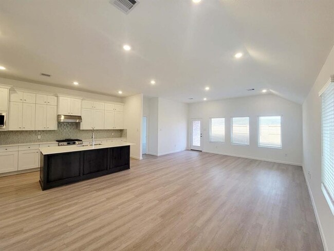 Building Photo - 30326 Centipede Grv Ln