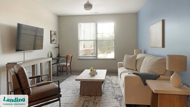 Building Photo - 900 E Six Forks Rd