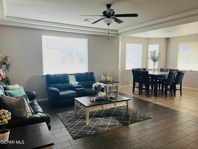 Building Photo - 1409 Kimsha Dr